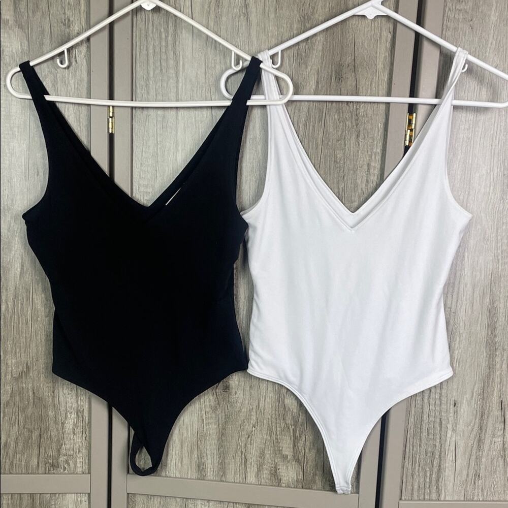 Bundle of 2 Leith bodysuits women's S